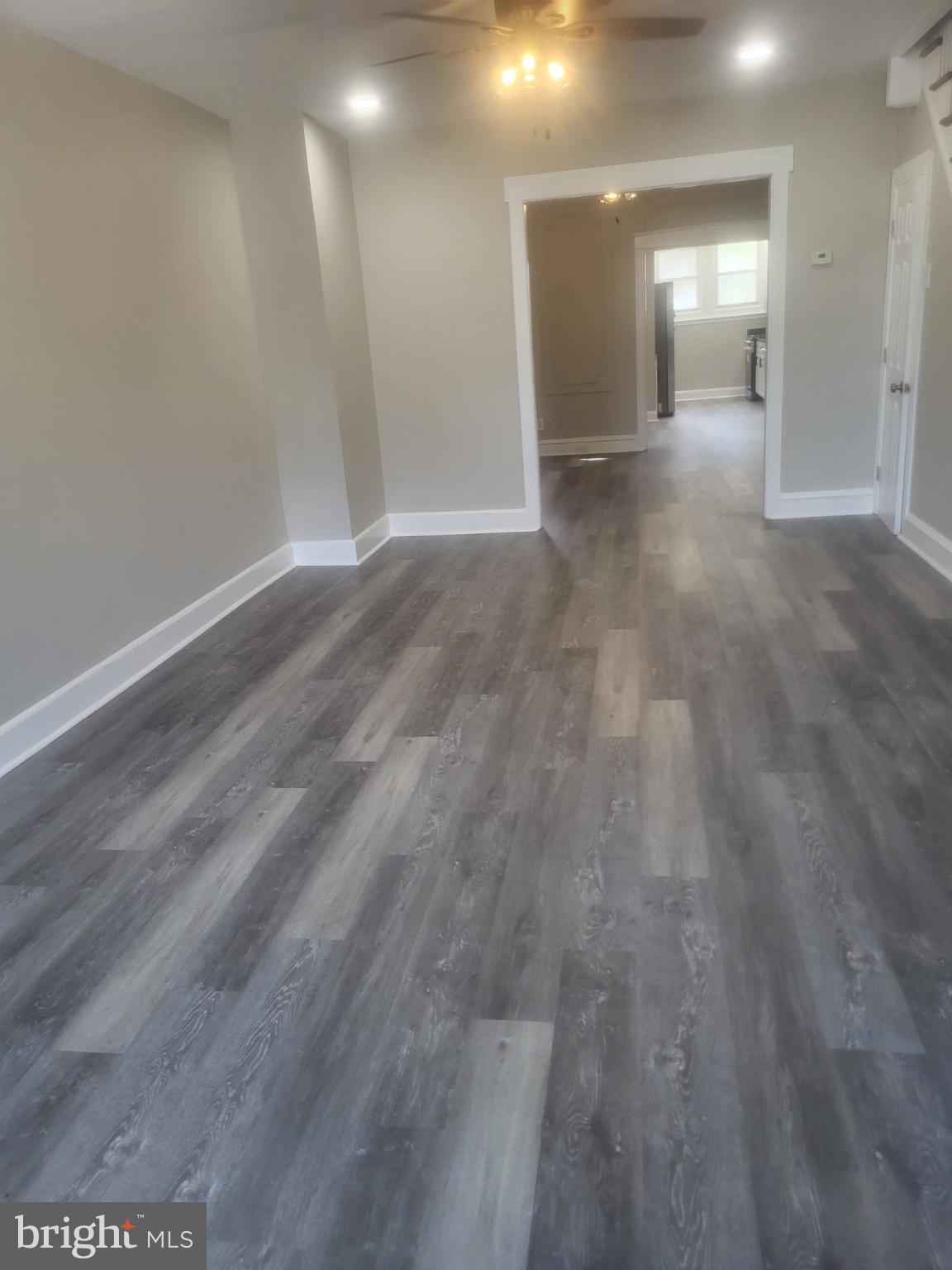 CRESCENTVILLE - Residential