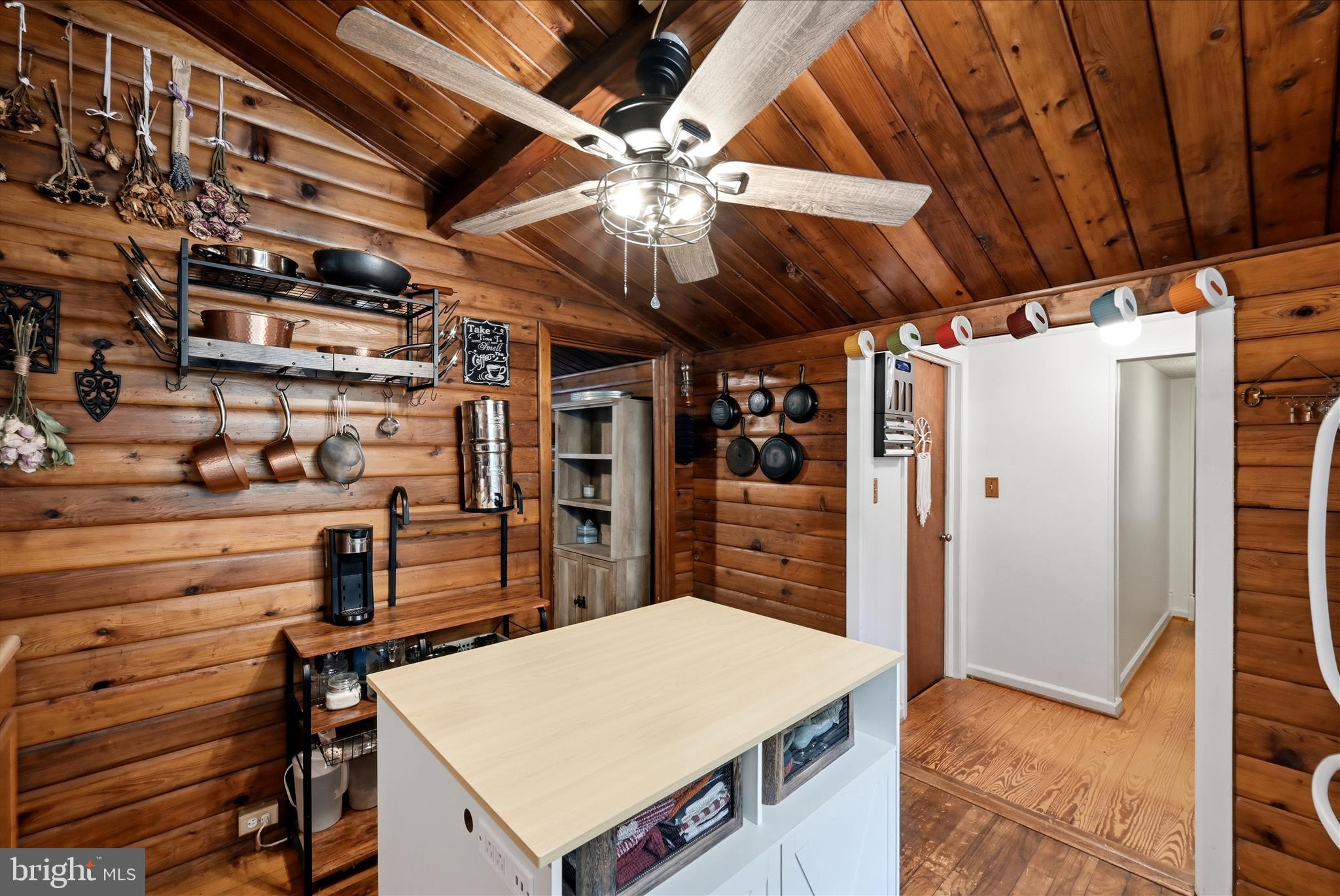 SHANNONDALE - Residential