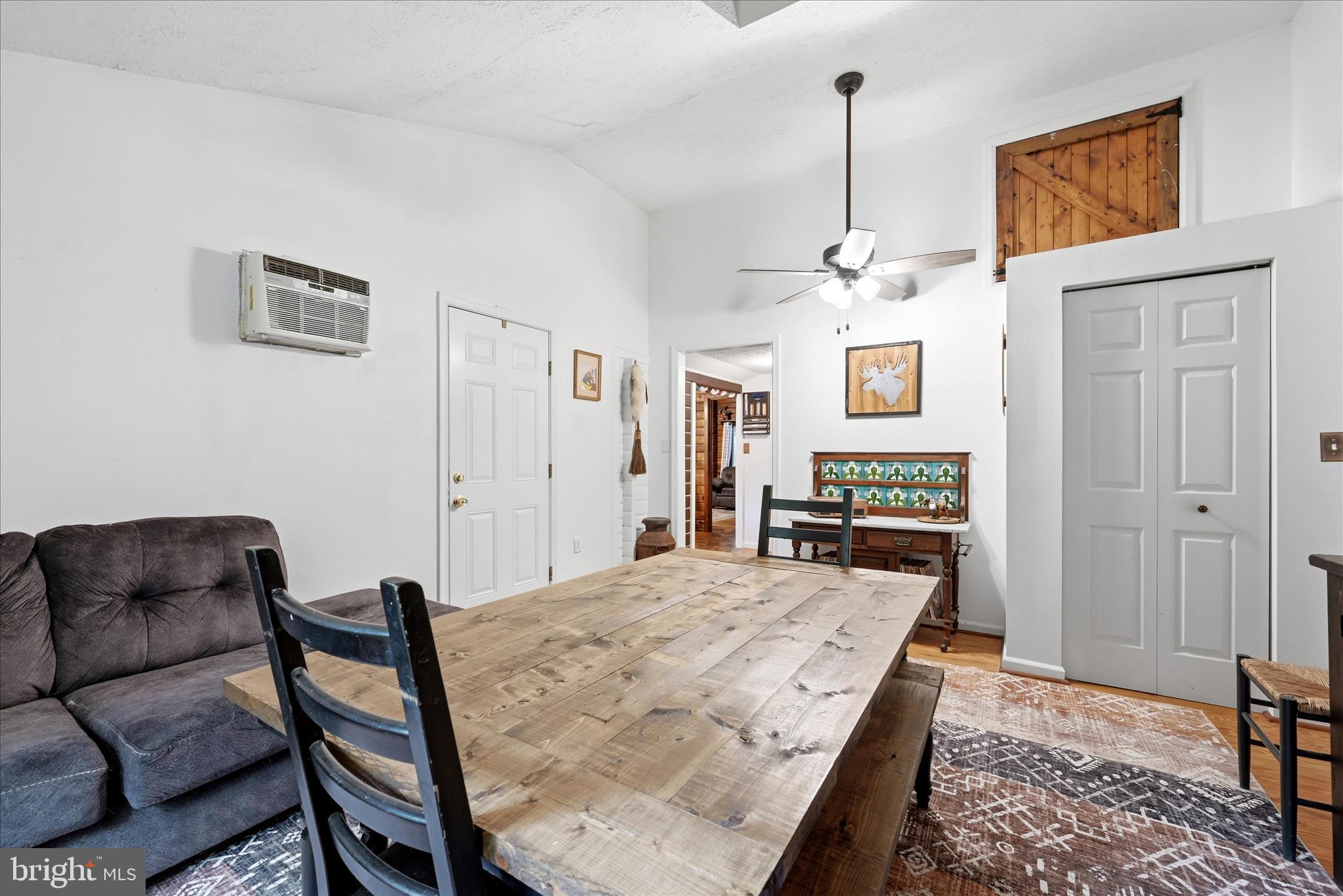 SHANNONDALE - Residential