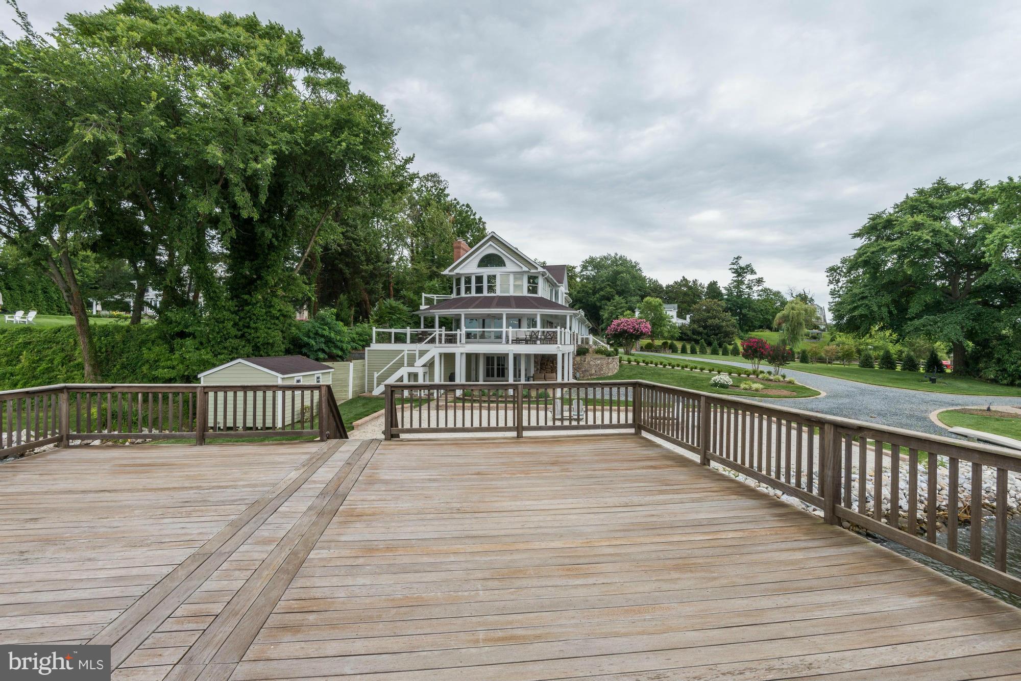 WILD ROSE SHORES - Residential