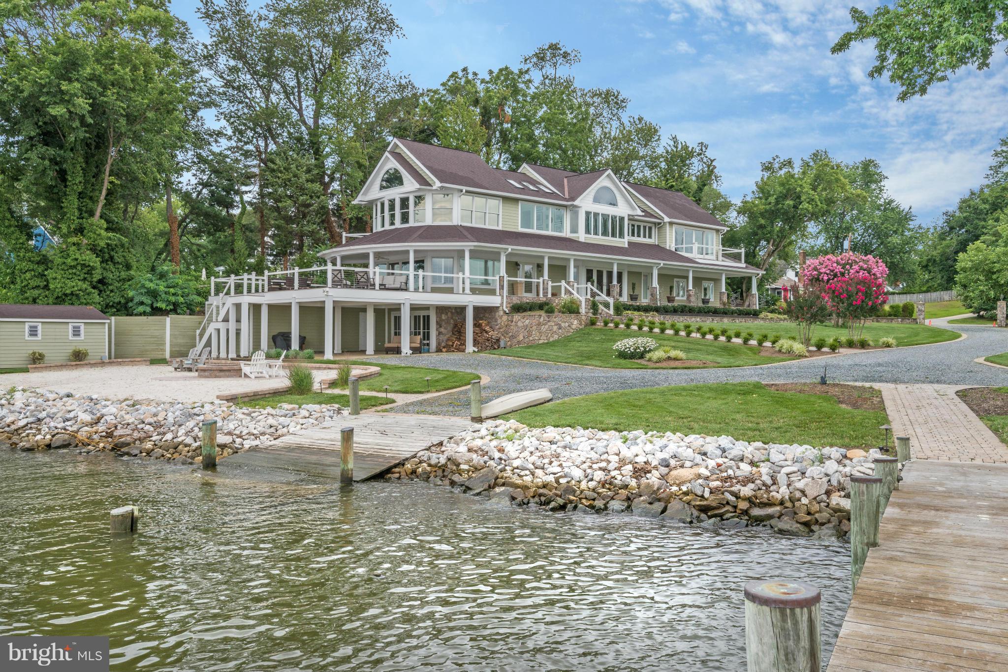 WILD ROSE SHORES - Residential