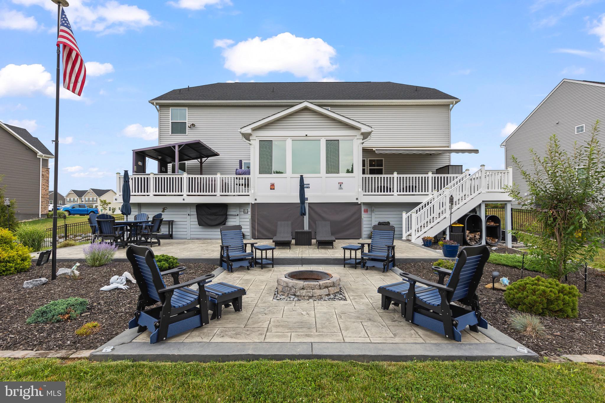 MOUNTAIN VIEW ESTATES - Residential
