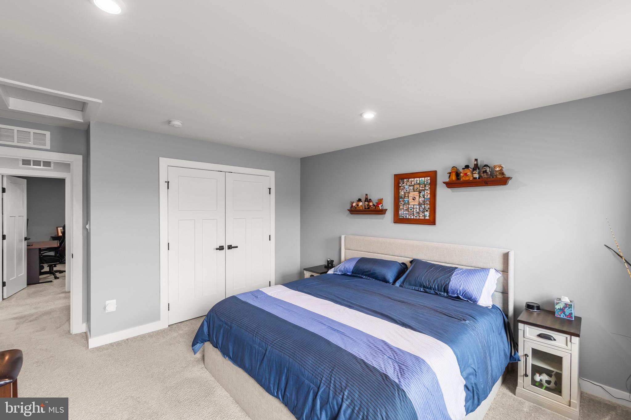 MOUNTAIN VIEW ESTATES - Residential