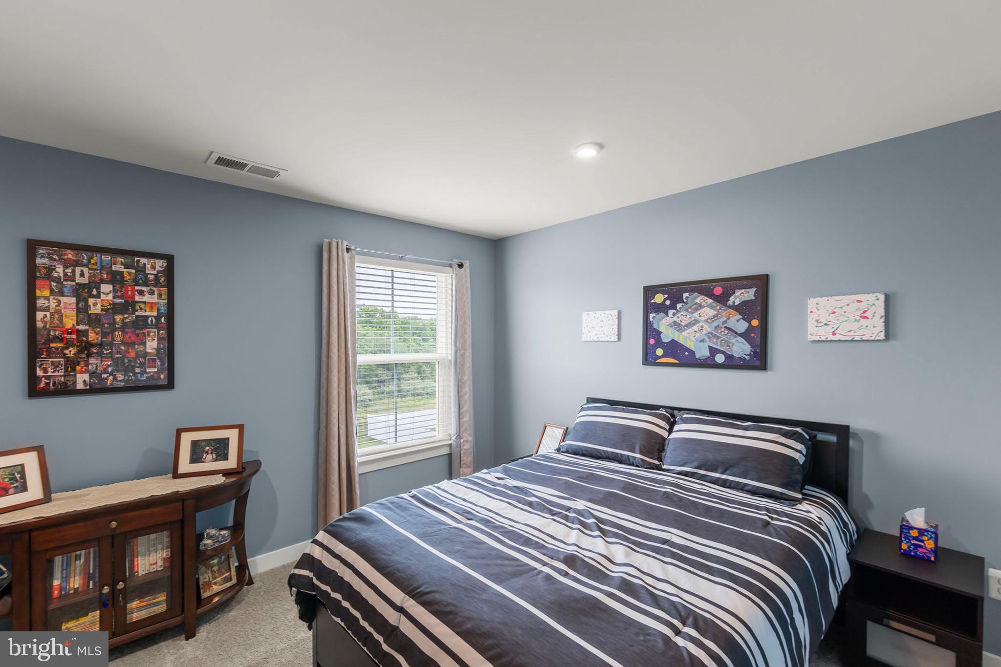 MOUNTAIN VIEW ESTATES - Residential