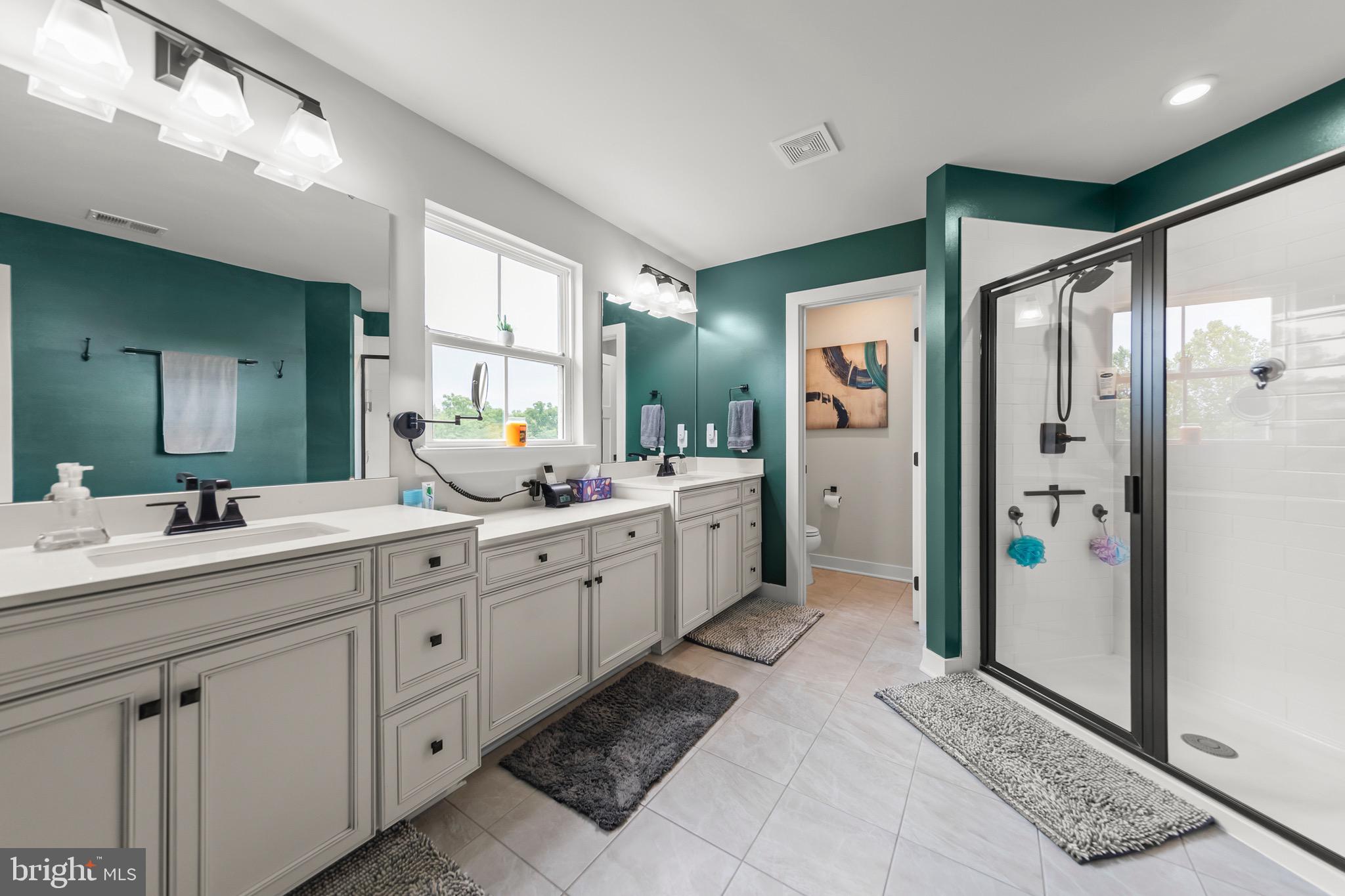 MOUNTAIN VIEW ESTATES - Residential