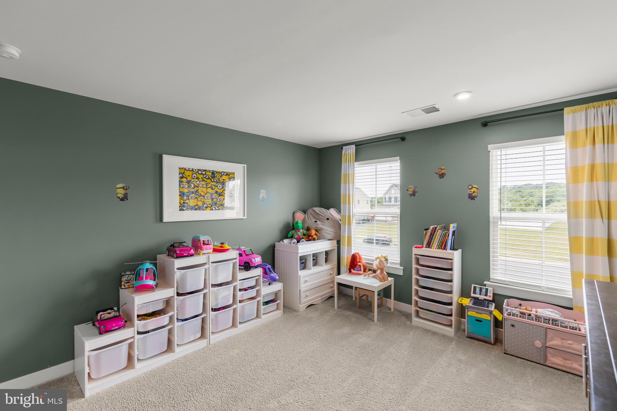 MOUNTAIN VIEW ESTATES - Residential