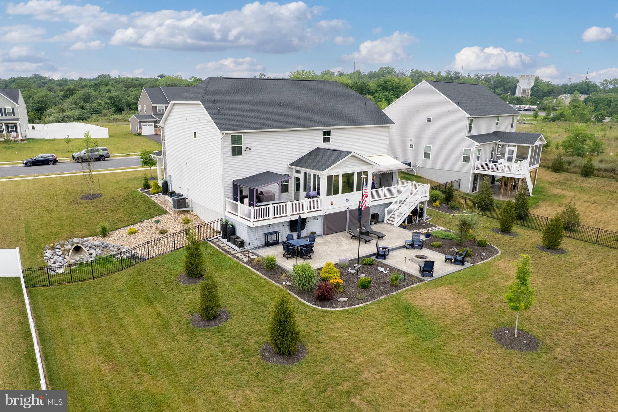 MOUNTAIN VIEW ESTATES - Residential