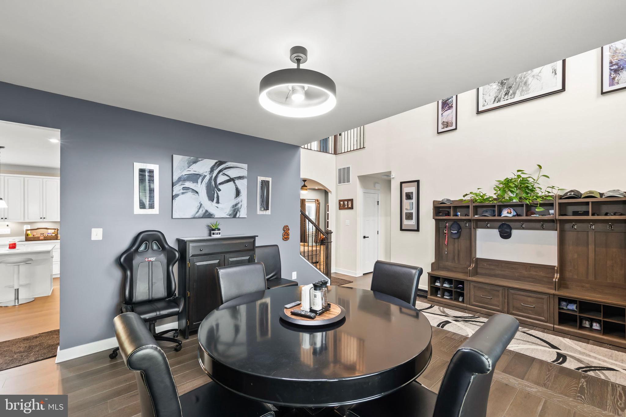 MOUNTAIN VIEW ESTATES - Residential