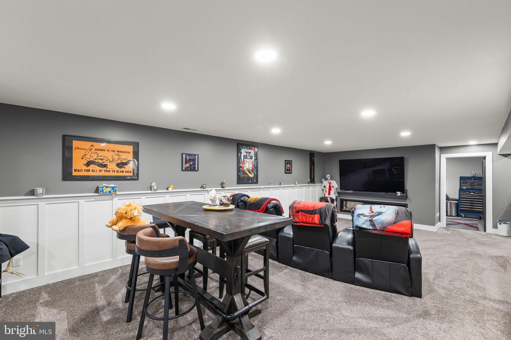 MOUNTAIN VIEW ESTATES - Residential