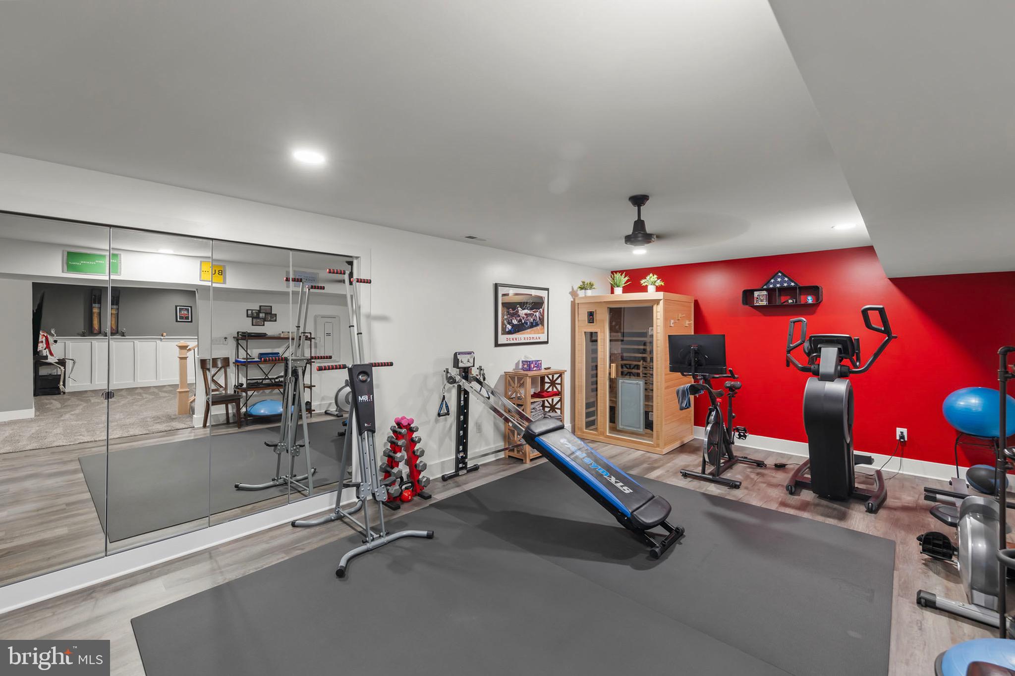 MOUNTAIN VIEW ESTATES - Residential