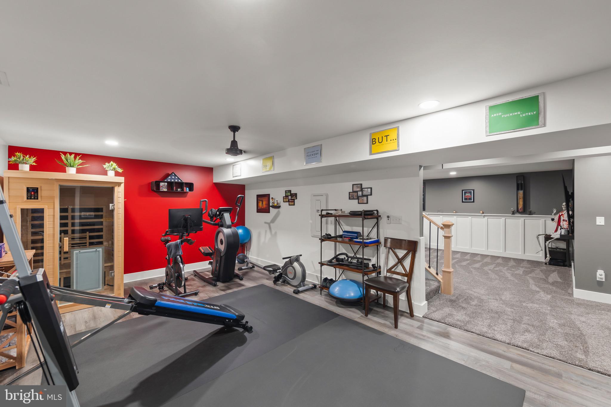 MOUNTAIN VIEW ESTATES - Residential