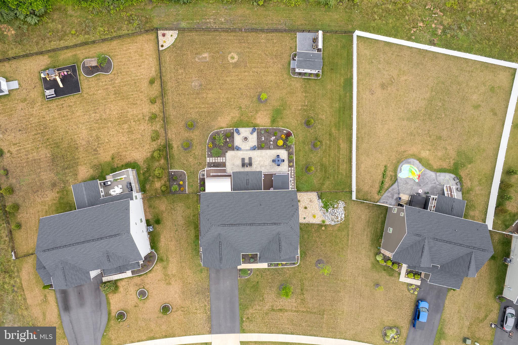 MOUNTAIN VIEW ESTATES - Residential