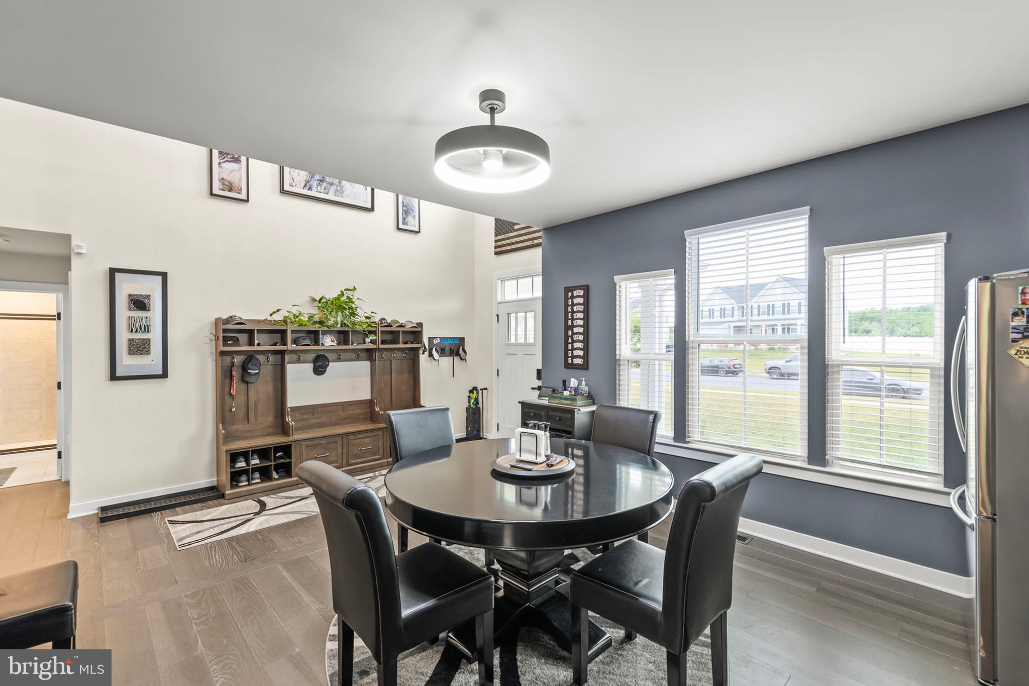 MOUNTAIN VIEW ESTATES - Residential