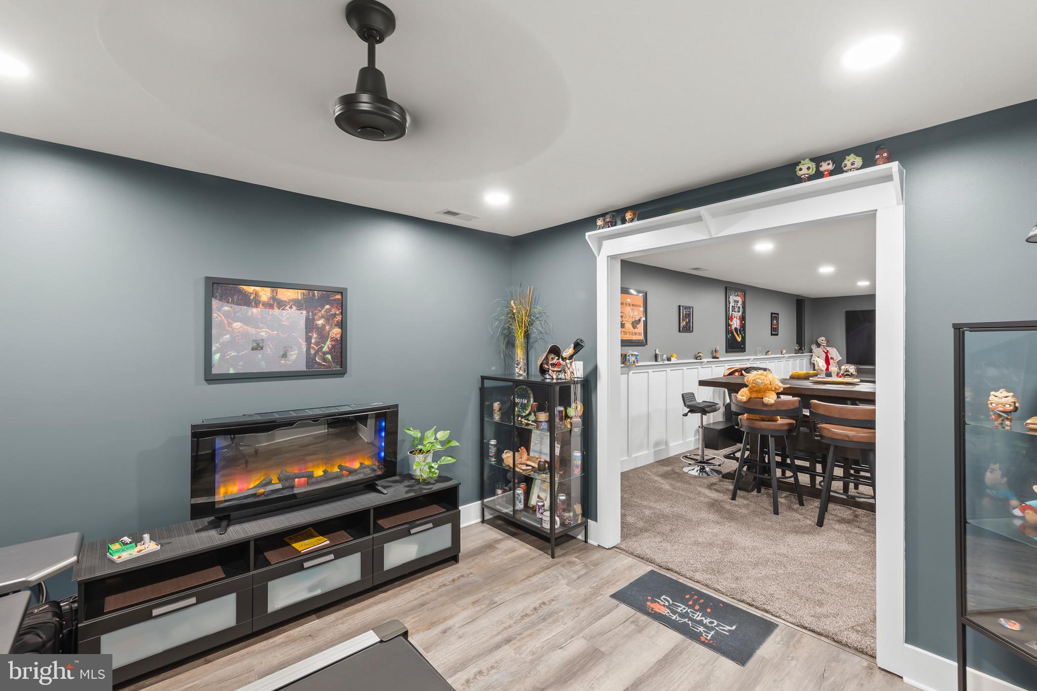 MOUNTAIN VIEW ESTATES - Residential