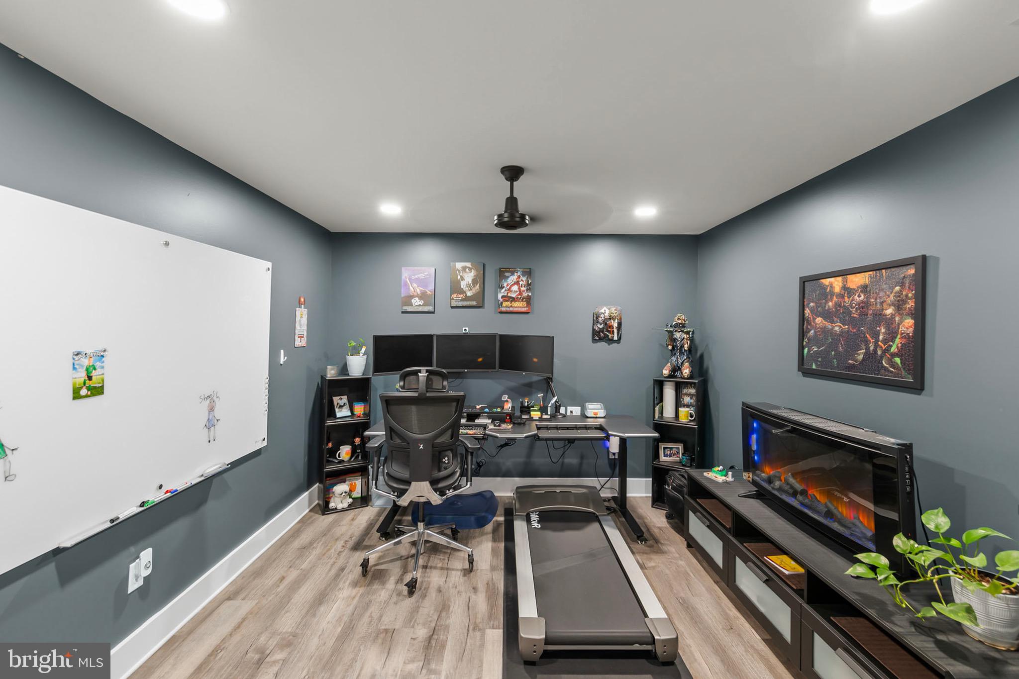 MOUNTAIN VIEW ESTATES - Residential