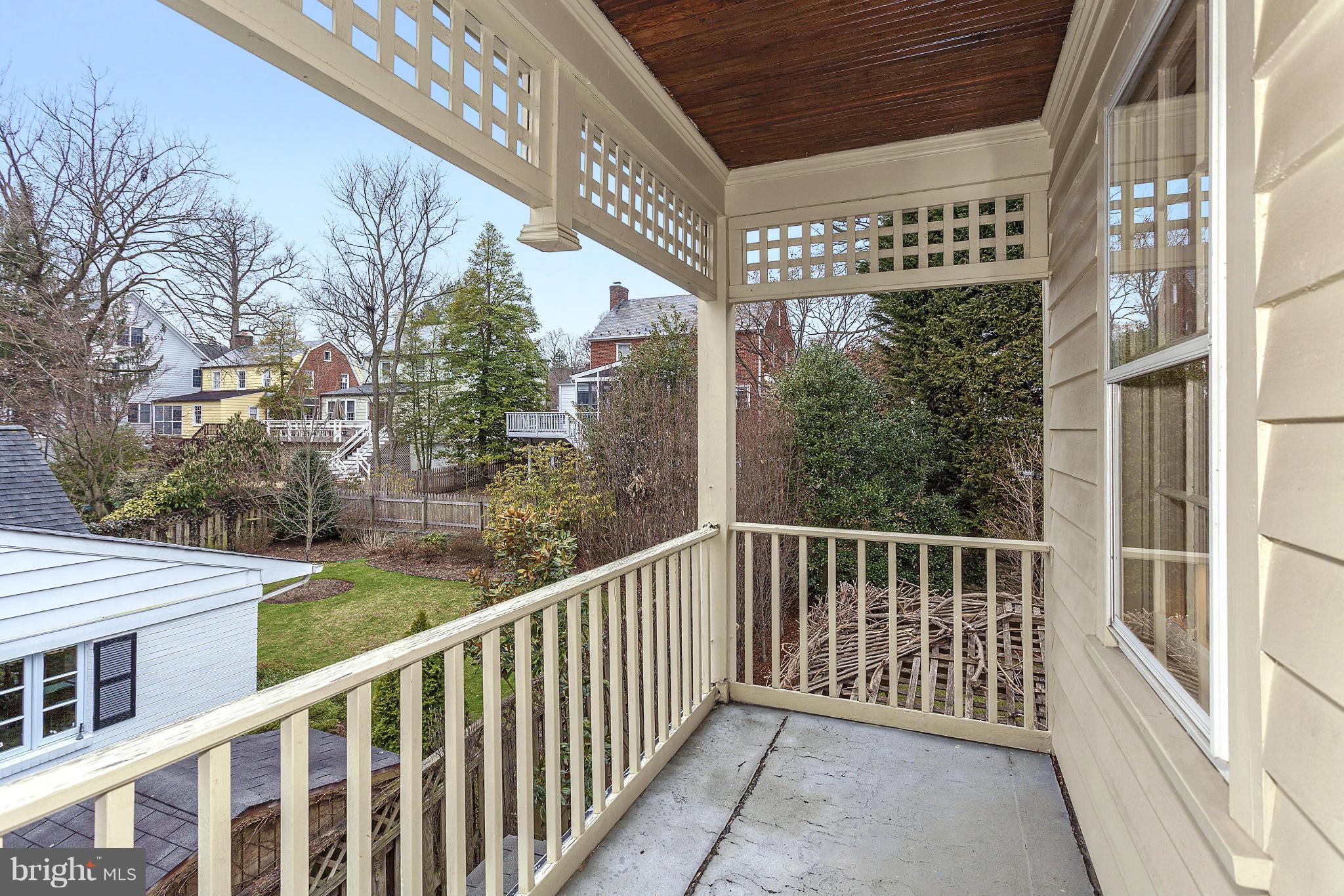 WHEATLEY HILLS - Residential
