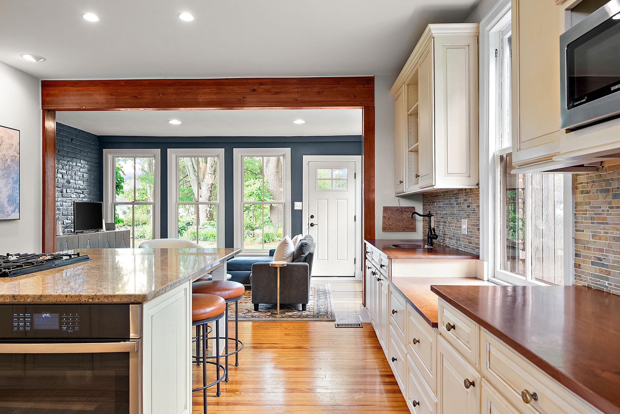 CENTREVILLE - Residential