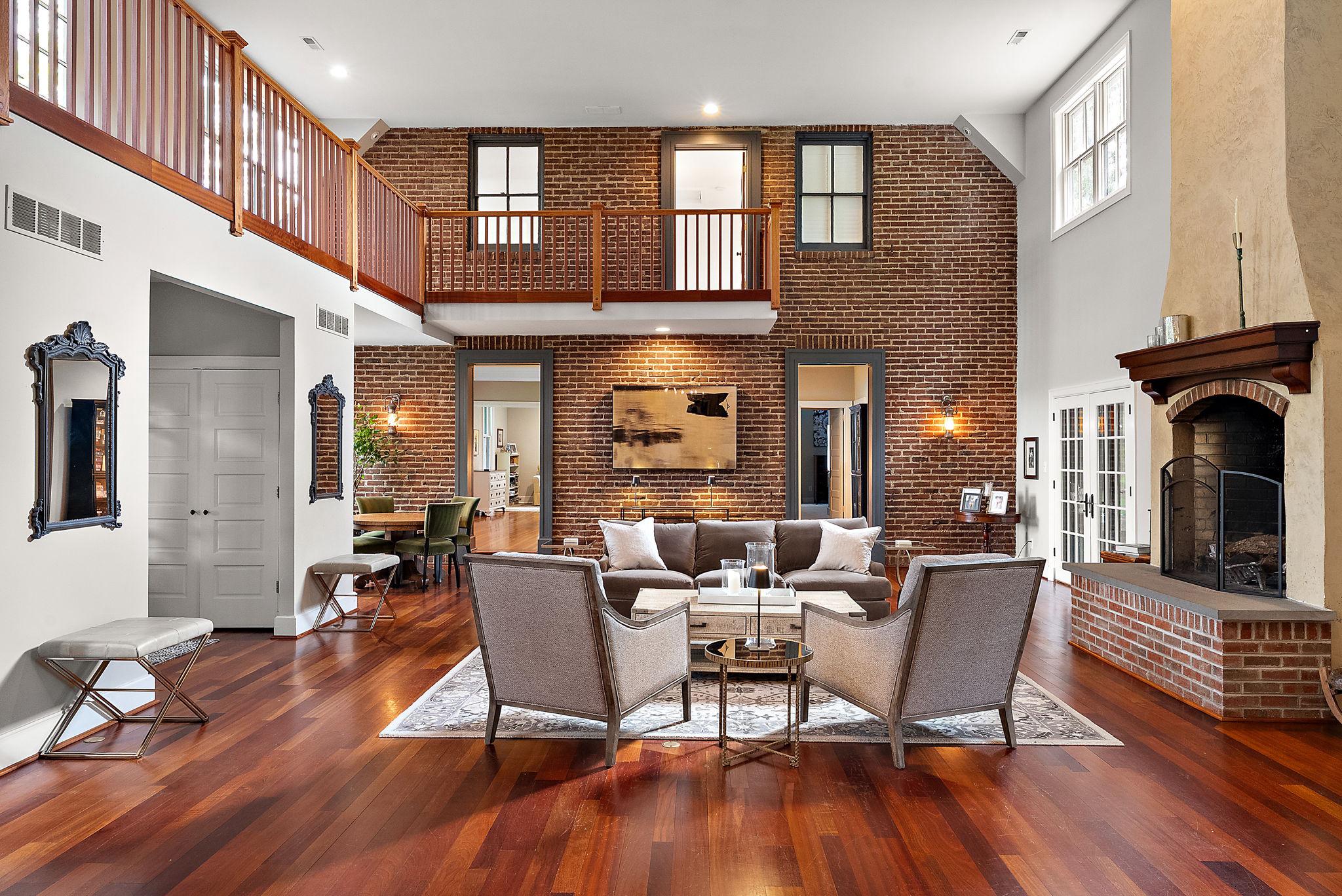 CENTREVILLE - Residential