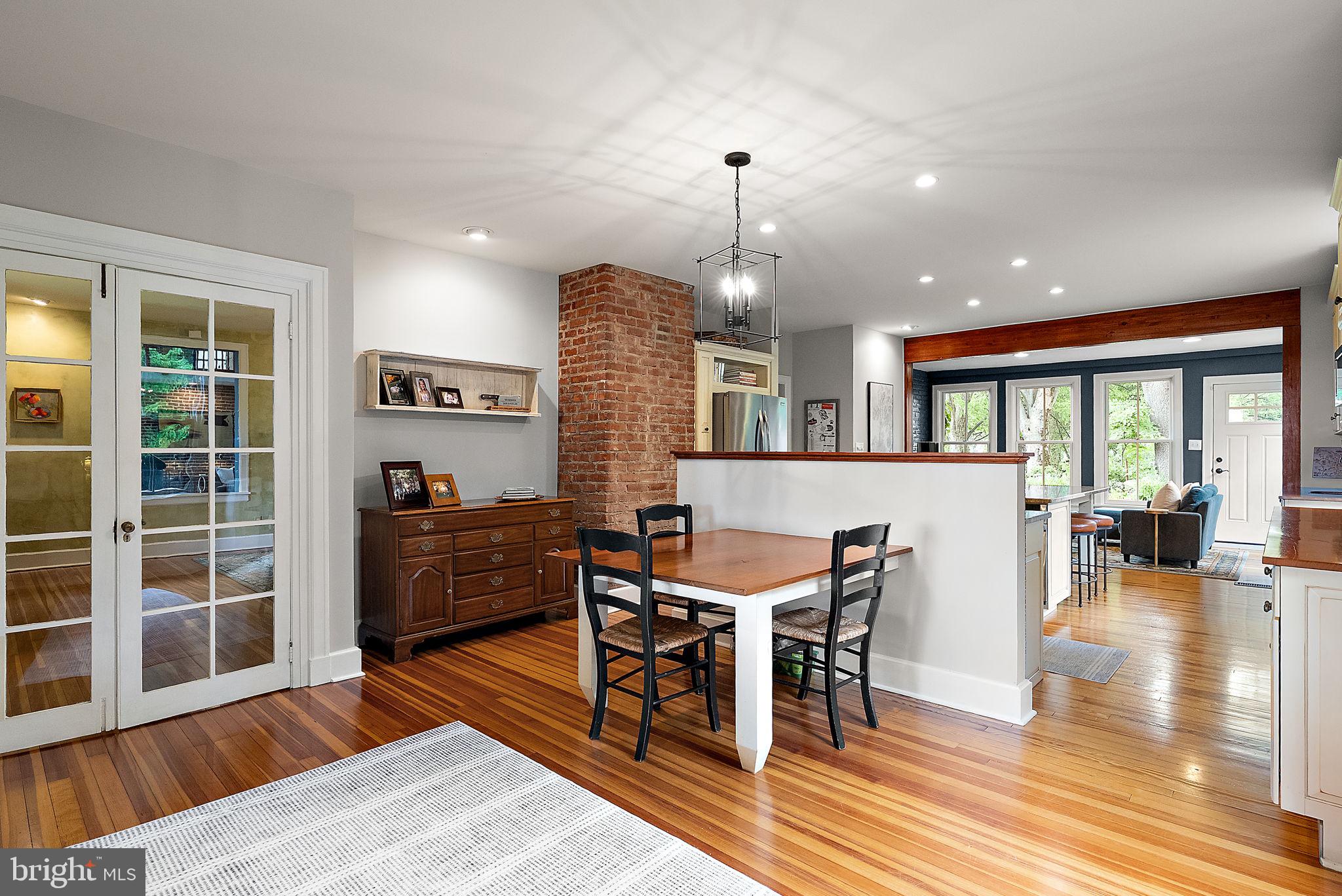 CENTREVILLE - Residential