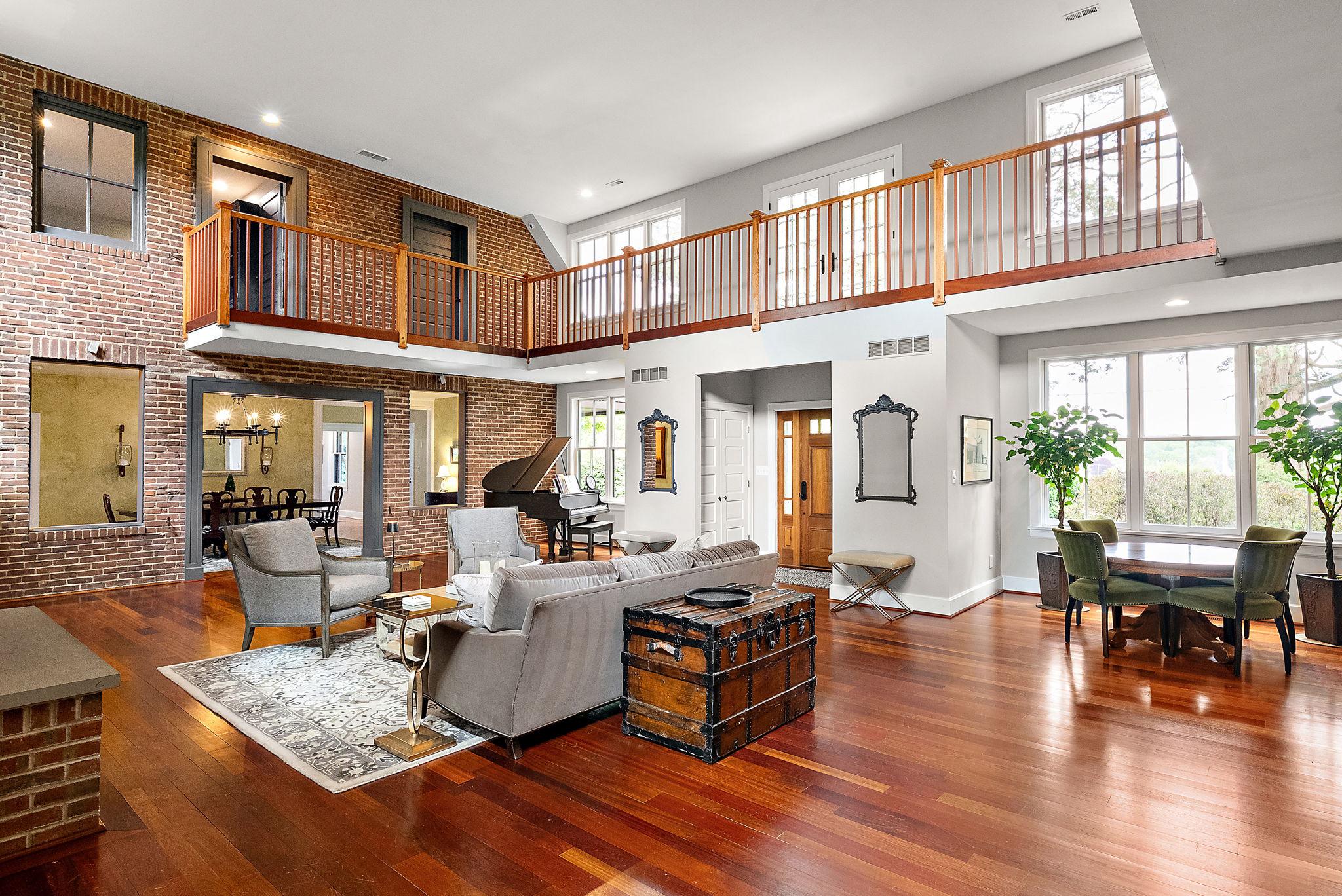 CENTREVILLE - Residential