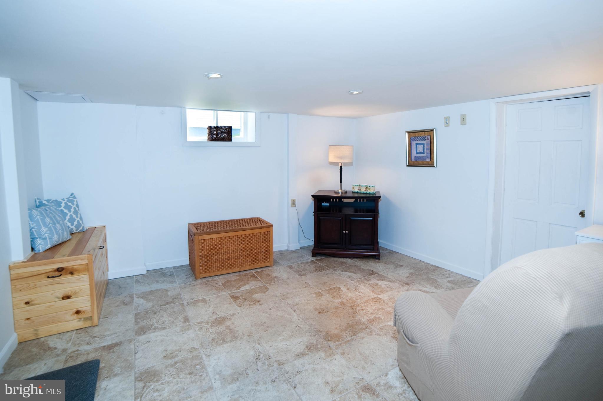 EAST SIDE - Residential