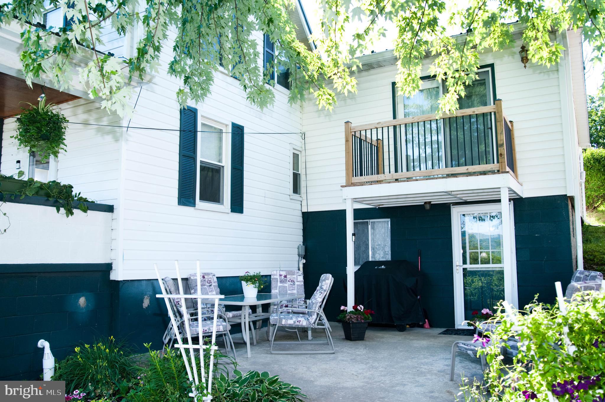 EAST SIDE - Residential