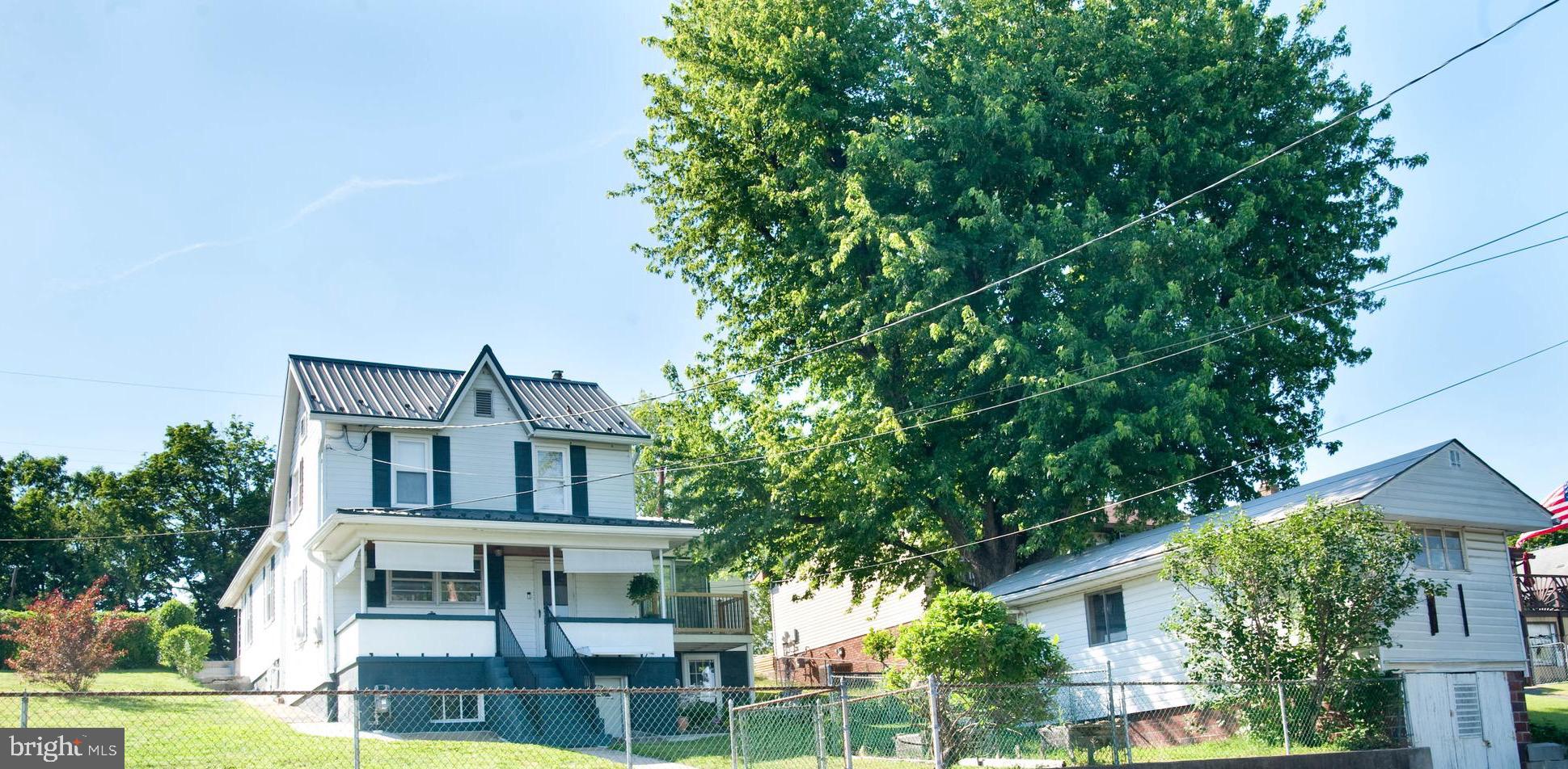 EAST SIDE - Residential