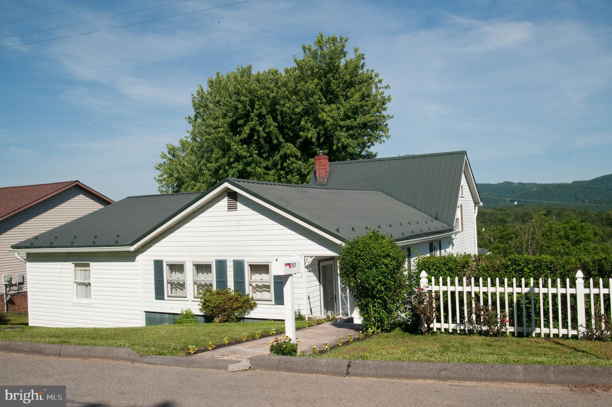 EAST SIDE - Residential