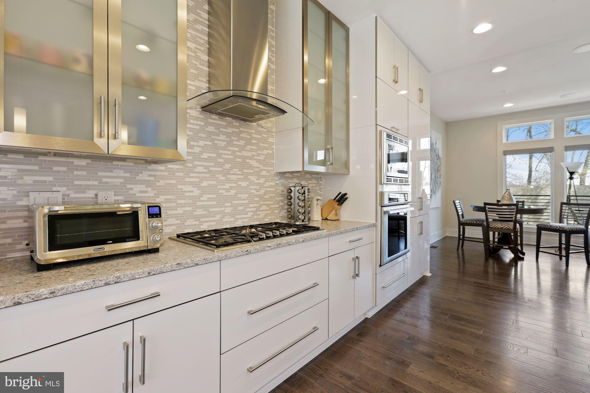 GROSVENOR HEIGHTS - Residential