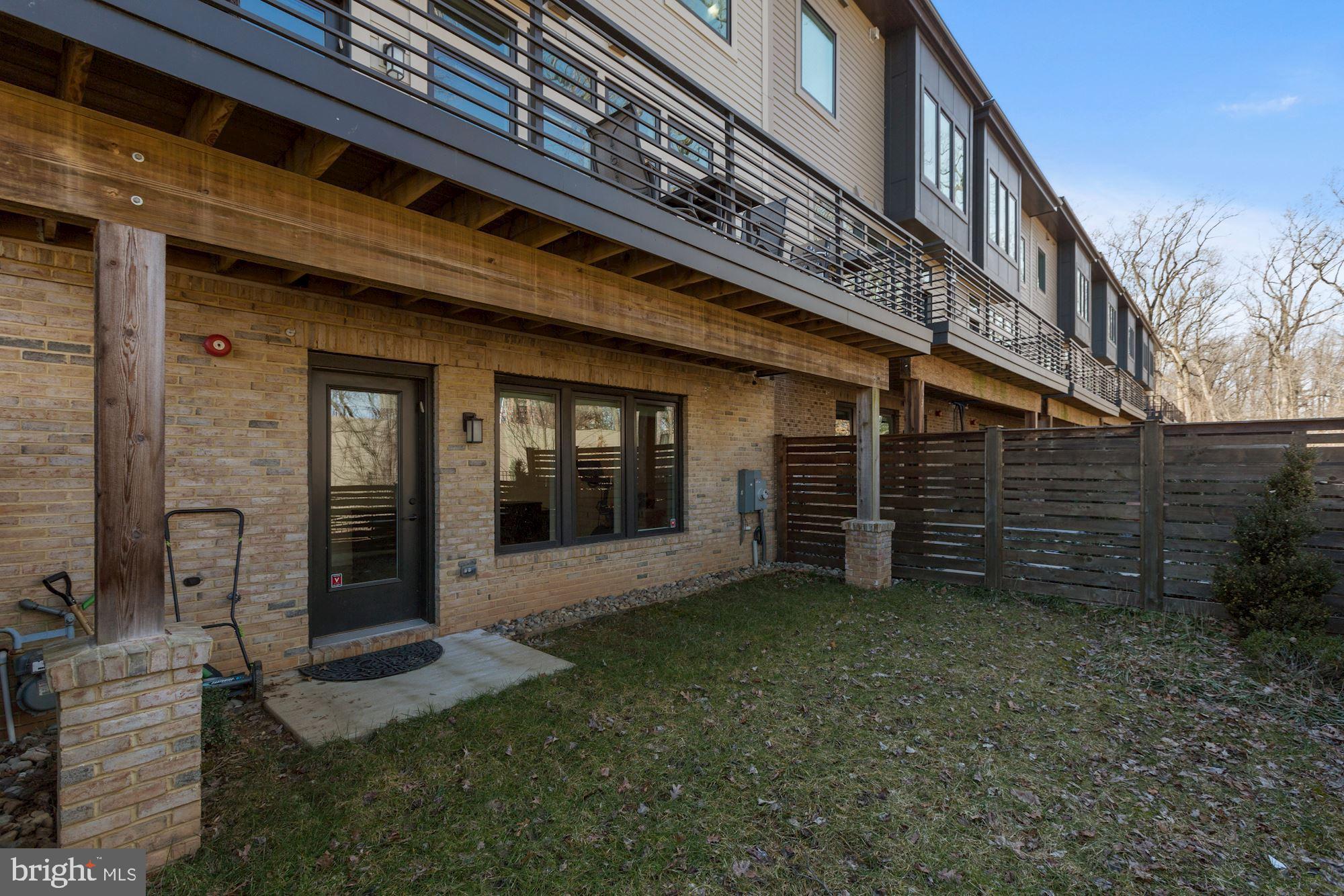 GROSVENOR HEIGHTS - Residential