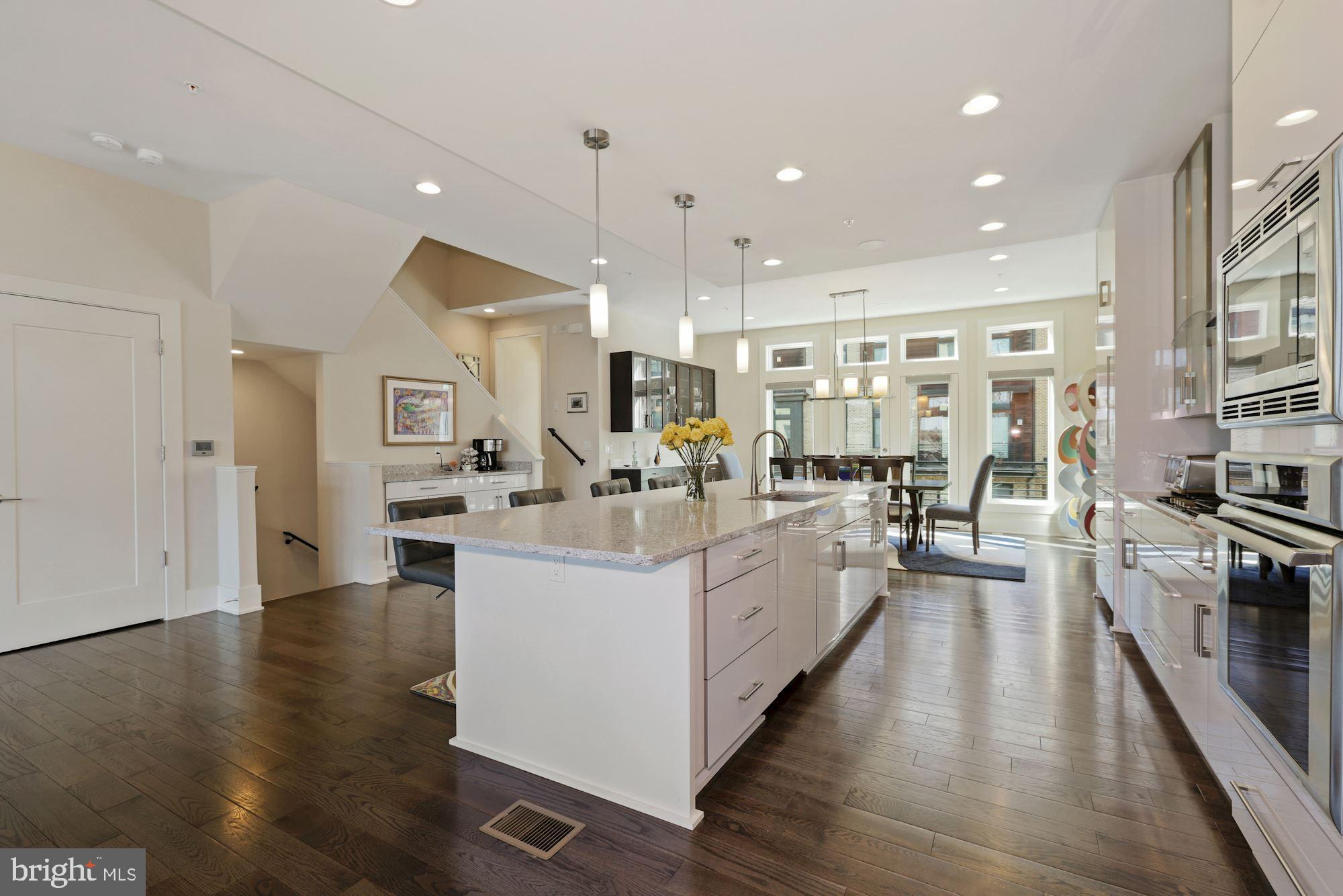 GROSVENOR HEIGHTS - Residential