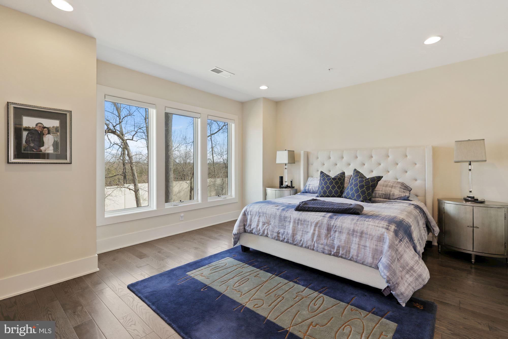 GROSVENOR HEIGHTS - Residential