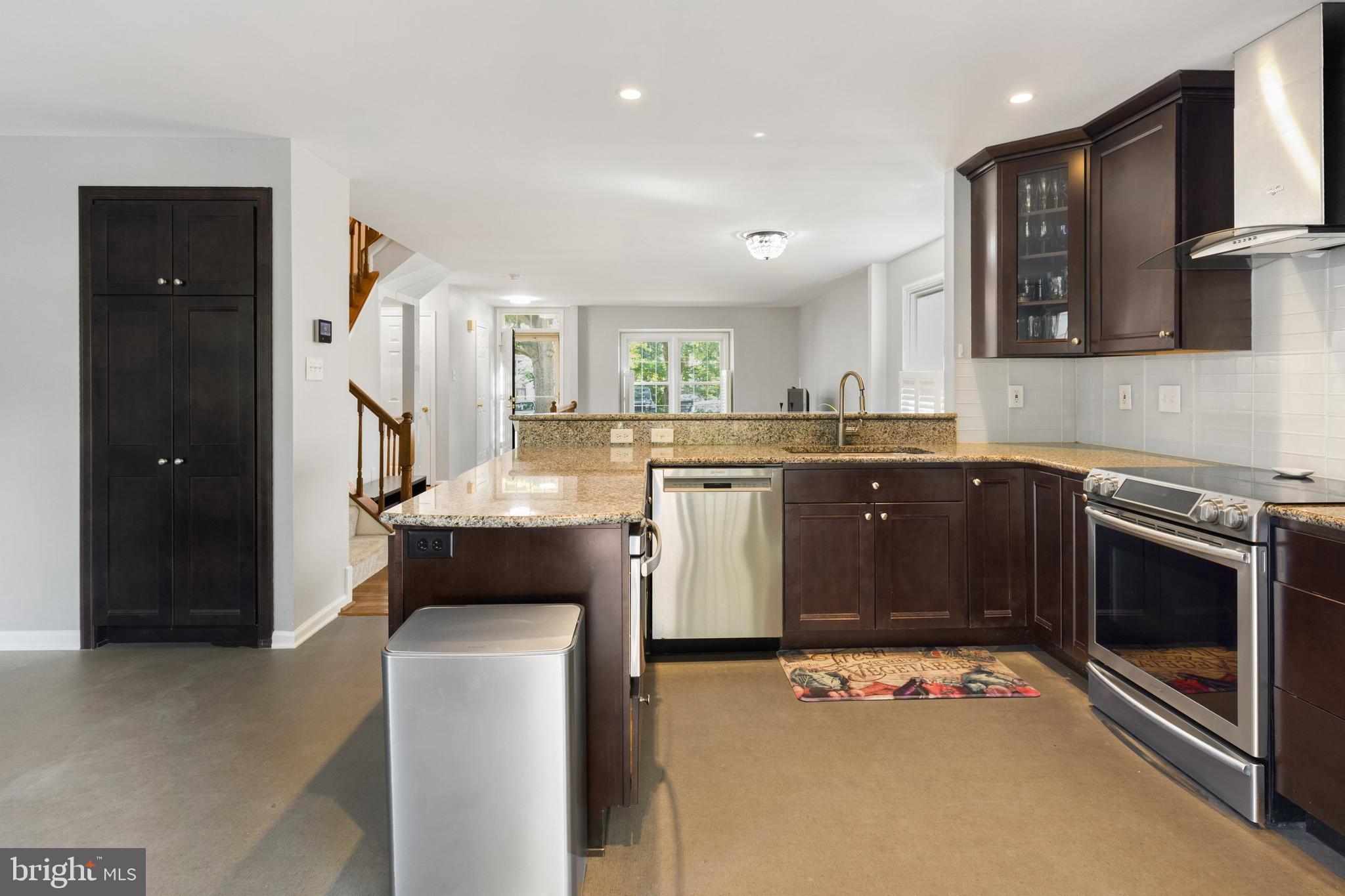 DORSEY HALL - Residential