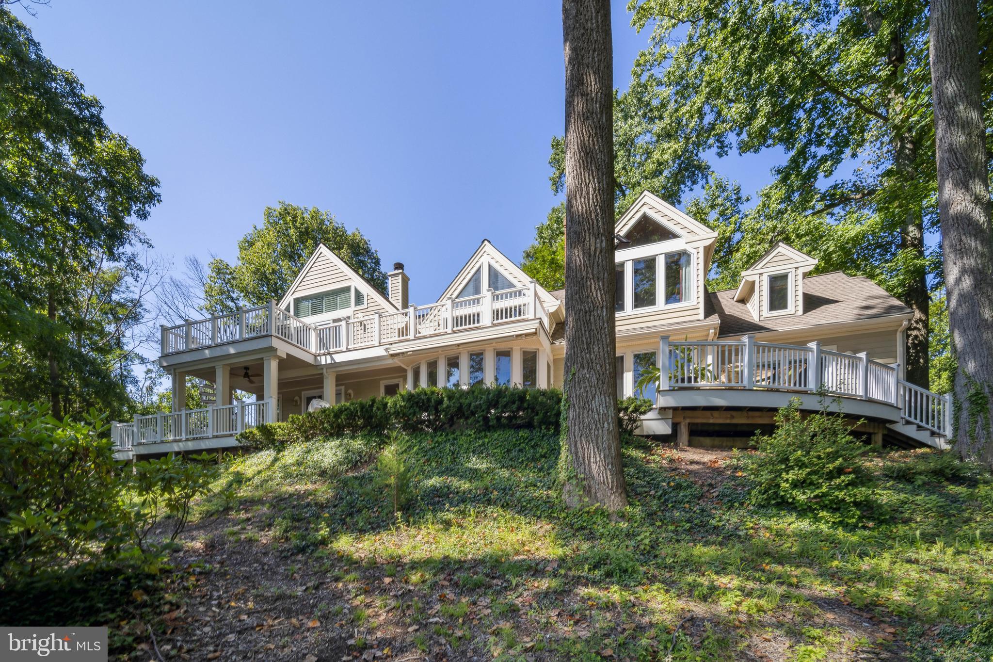 ANNAPOLIS ROADS - Residential