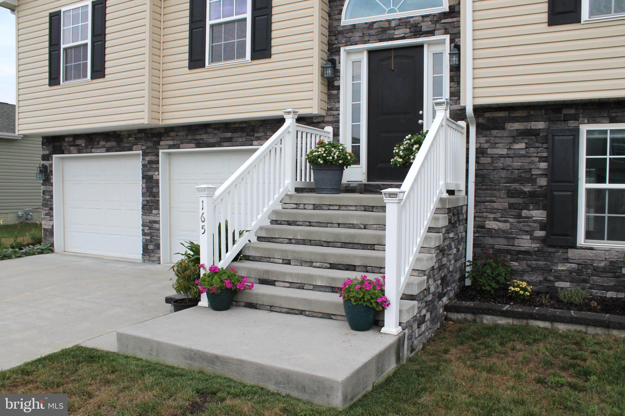 HERITAGE HILLS - Residential
