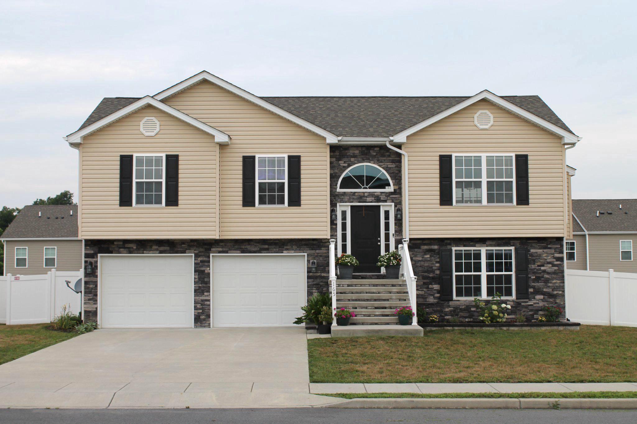 HERITAGE HILLS - Residential