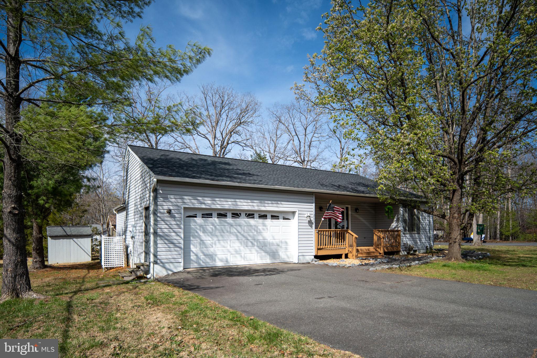LAKE OF THE WOODS - Residential