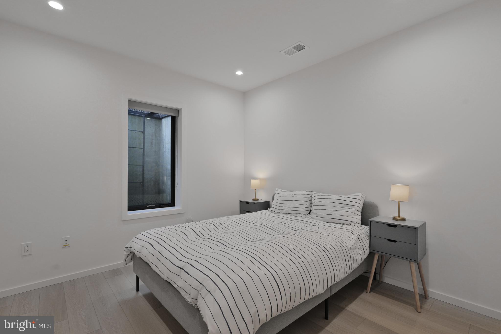 KENSINGTON ESTATES - Residential
