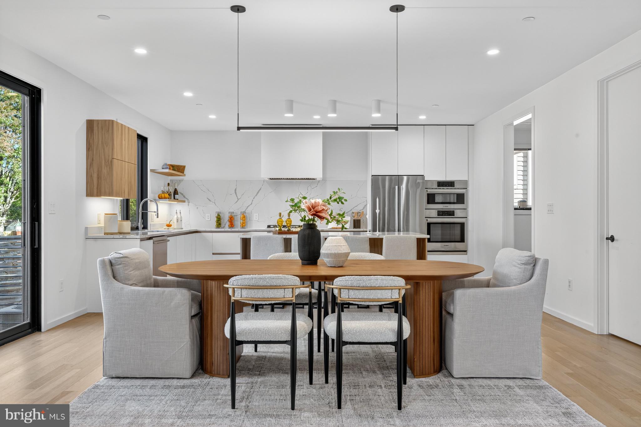 KENSINGTON ESTATES - Residential