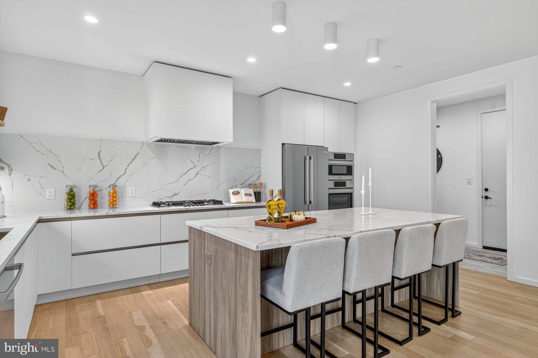KENSINGTON ESTATES - Residential