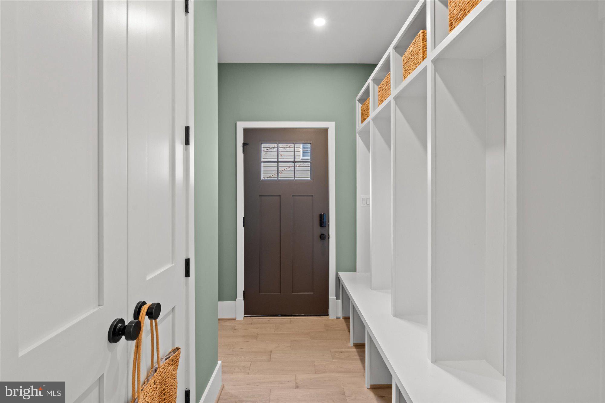 DEL RAY - Residential