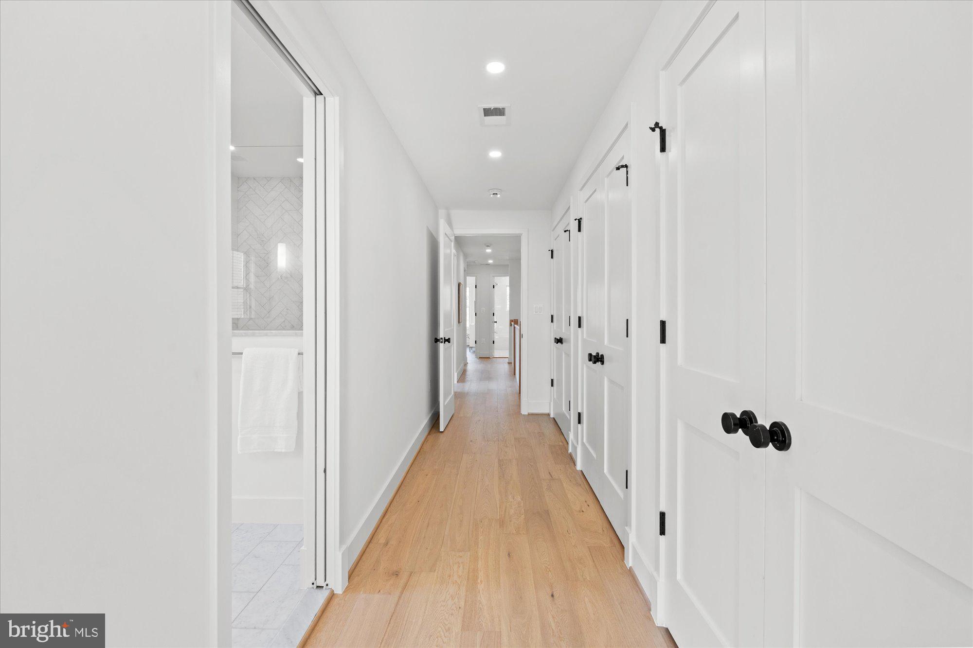 DEL RAY - Residential