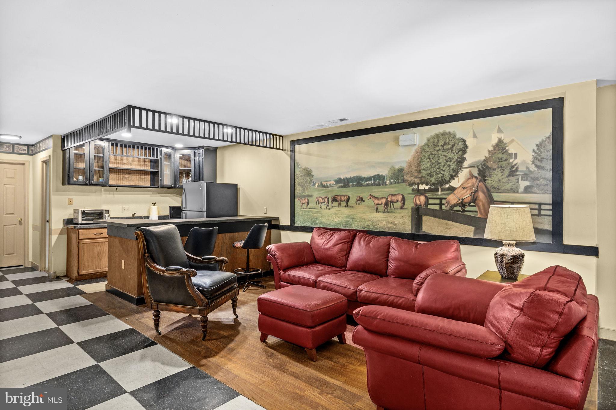 FLYTHE PROPERTY - Residential