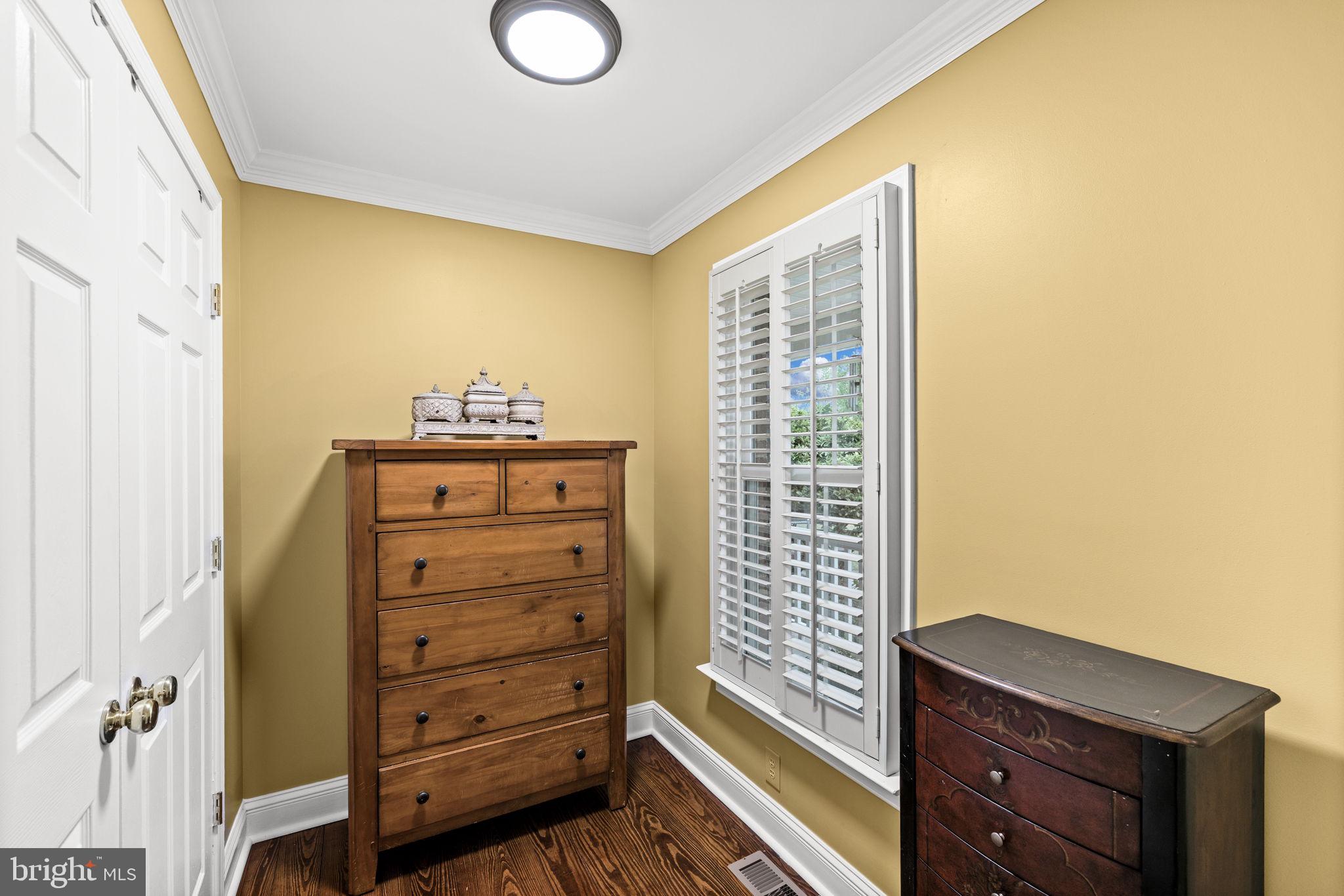 FLYTHE PROPERTY - Residential