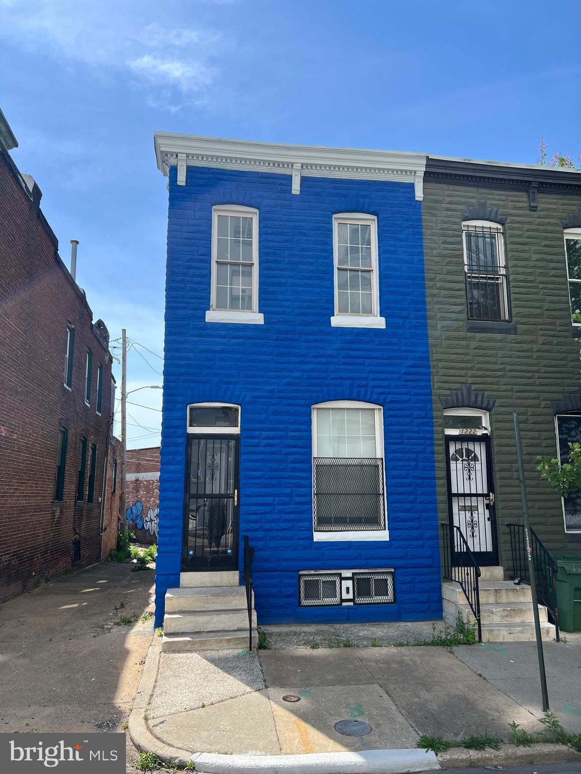 Excellent opportunity for investors! This three-unit property including basement offers strong cash-flow potential and multiple income possibilities. Recently freshly painted, this property is located on a block that’s been fully revitalized, surrounded by newly renovated homes. Situated in a high-demand rental area, this property promises great ROI potential, whether you’re looking for steady passive income or an ideal fix-and-flip project, with ARVs on the block exceeding $300k.