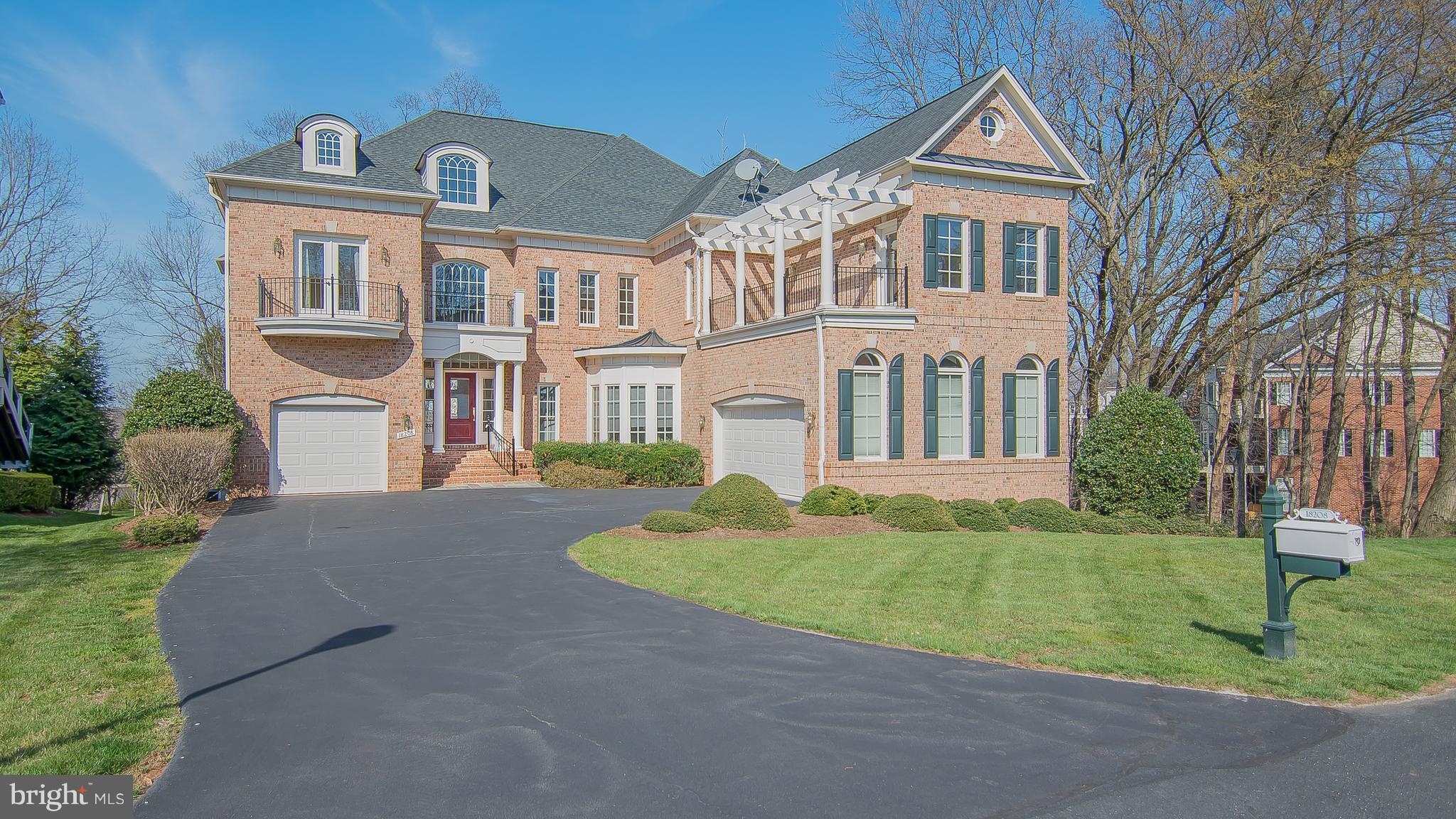 RIVER CREEK - Residential