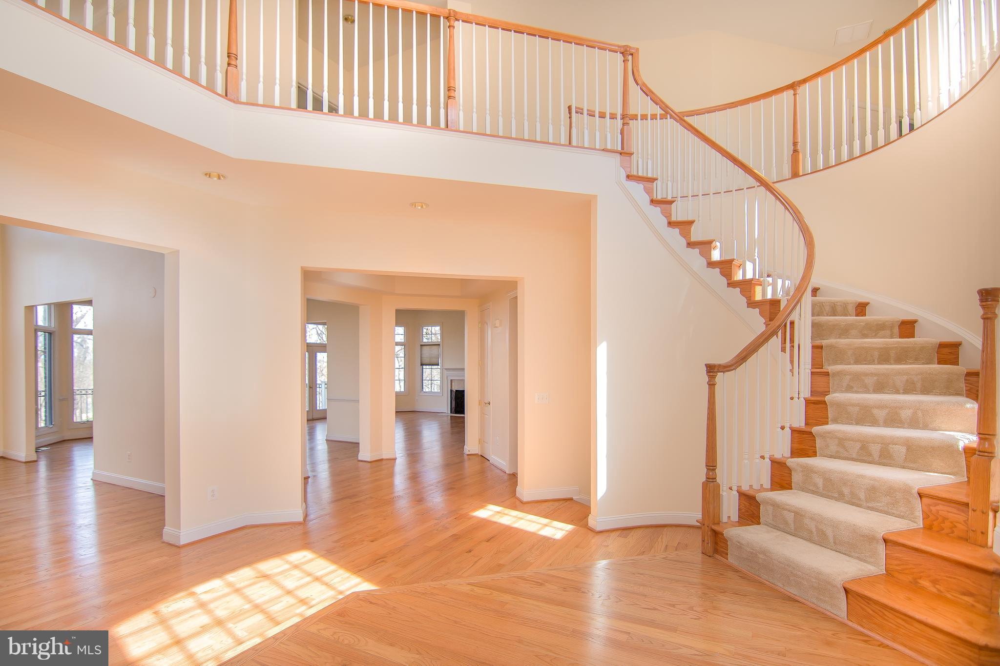 RIVER CREEK - Residential
