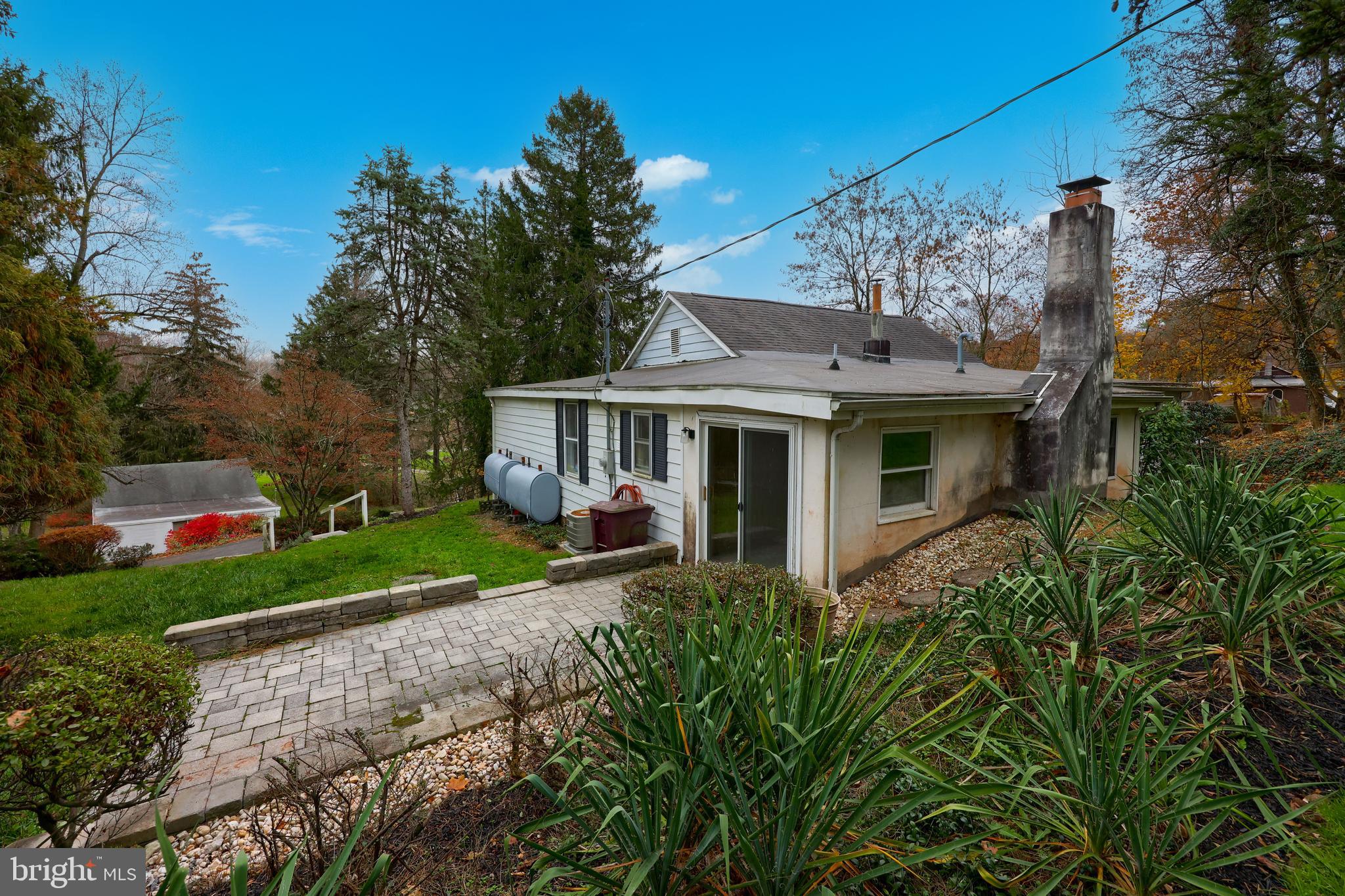 EAST MANCHESTER TWP. - Residential