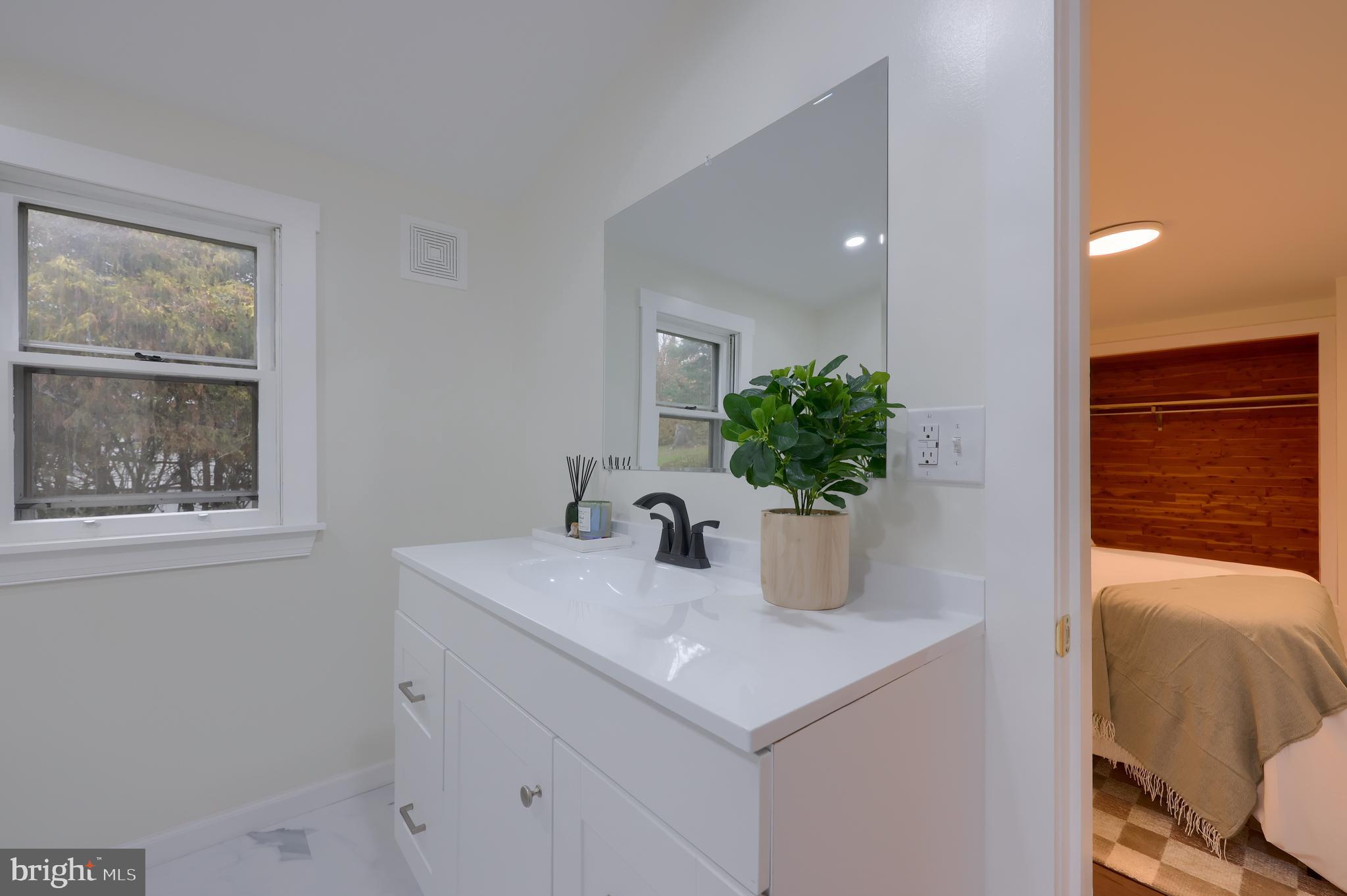 EAST MANCHESTER TWP. - Residential