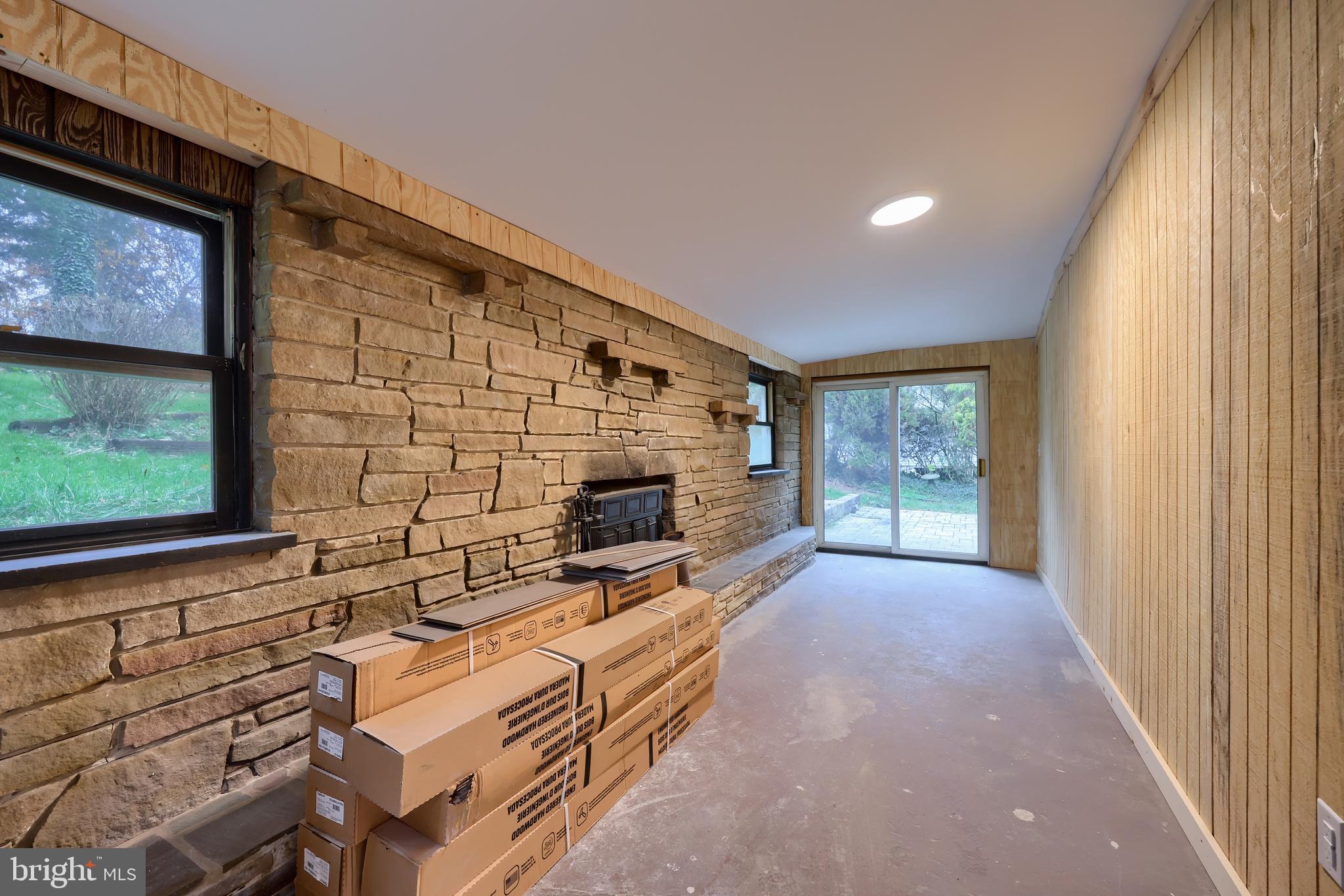 EAST MANCHESTER TWP. - Residential